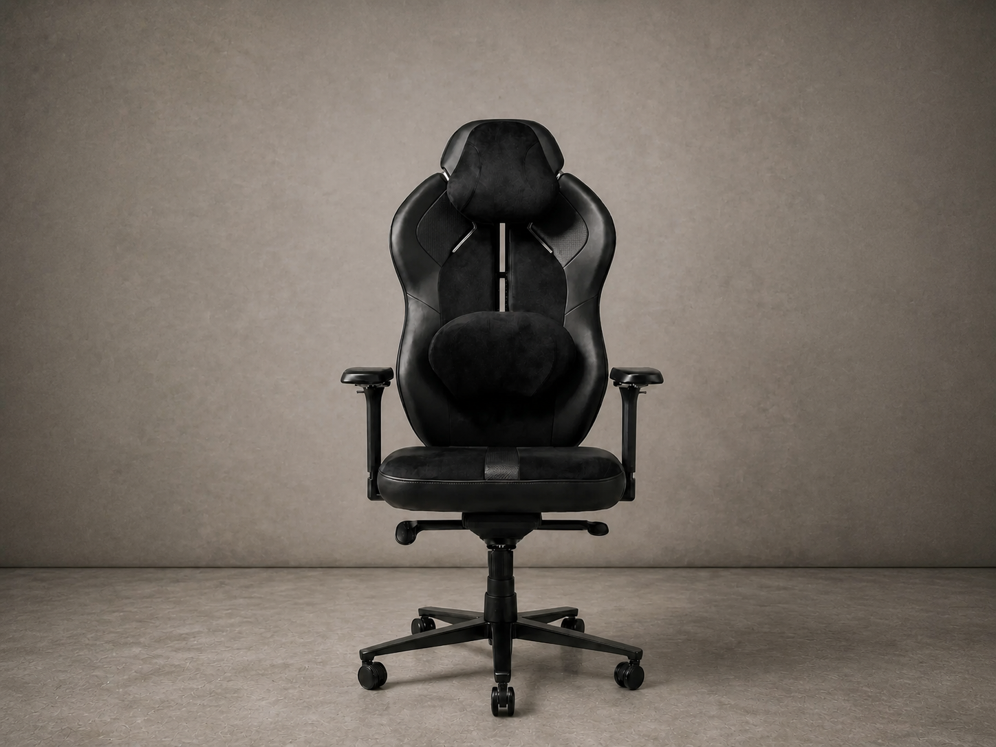 Duelhawk Ultra 2 chair on a clean neutral background